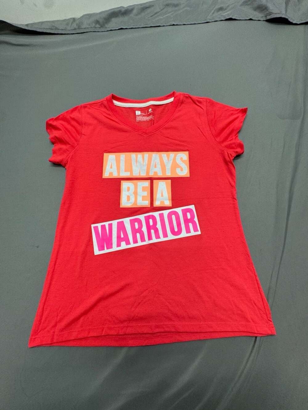 Xersion Always Be A Warrior T-Shirt Size XXL Plus Red Graphic V-Neck